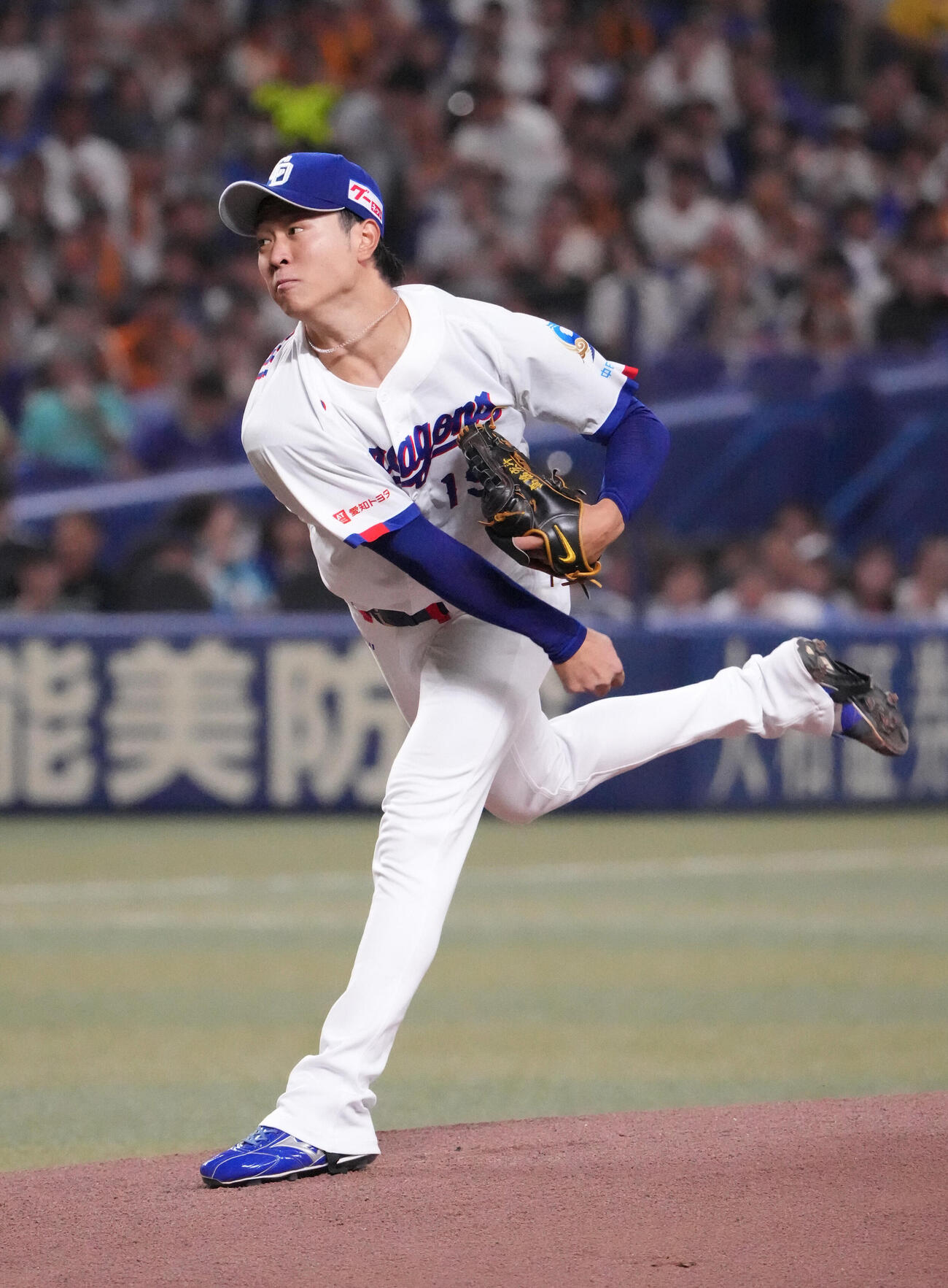 中日対巨人　1回表、登板する中日先発の高橋宏斗（撮影・森本幸一）
