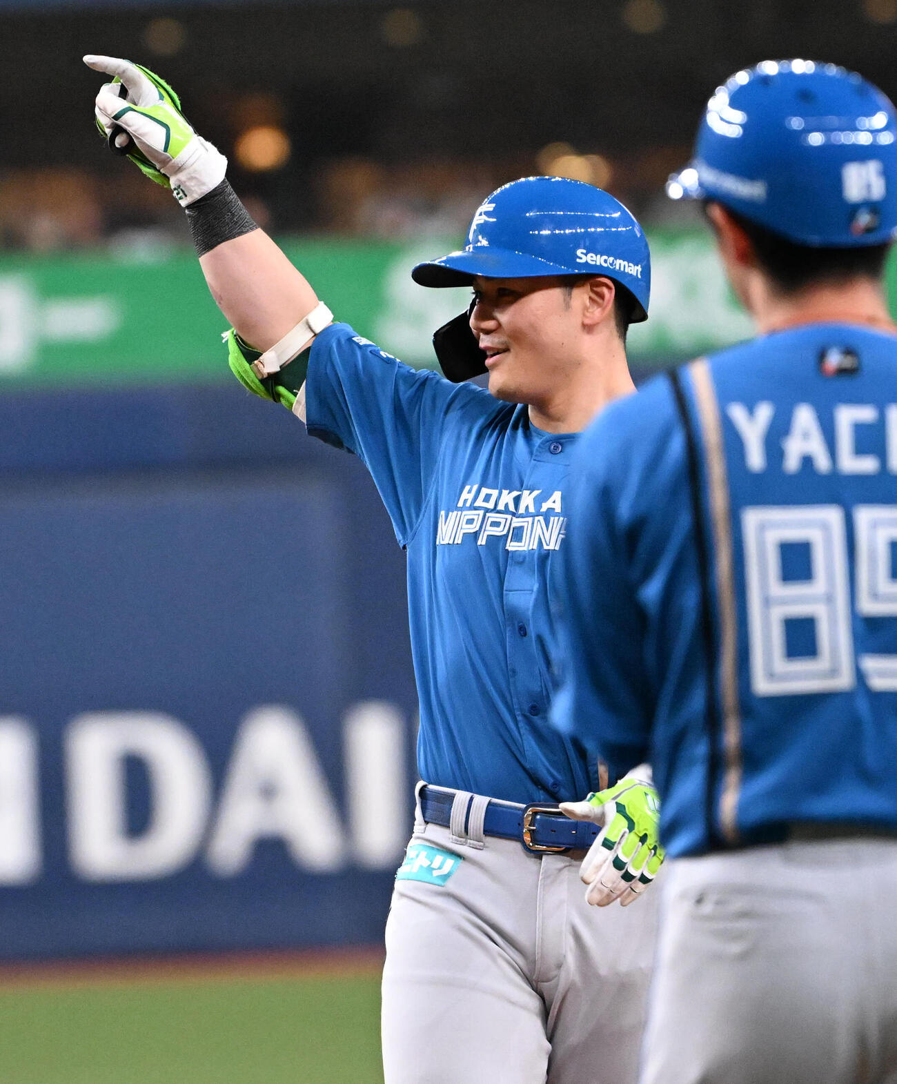 オリックス対日本ハム　7回表日本ハム1死一、三塁、清宮幸太郎は同点の中適時打を放ちポーズをとる（撮影・石井愛子）