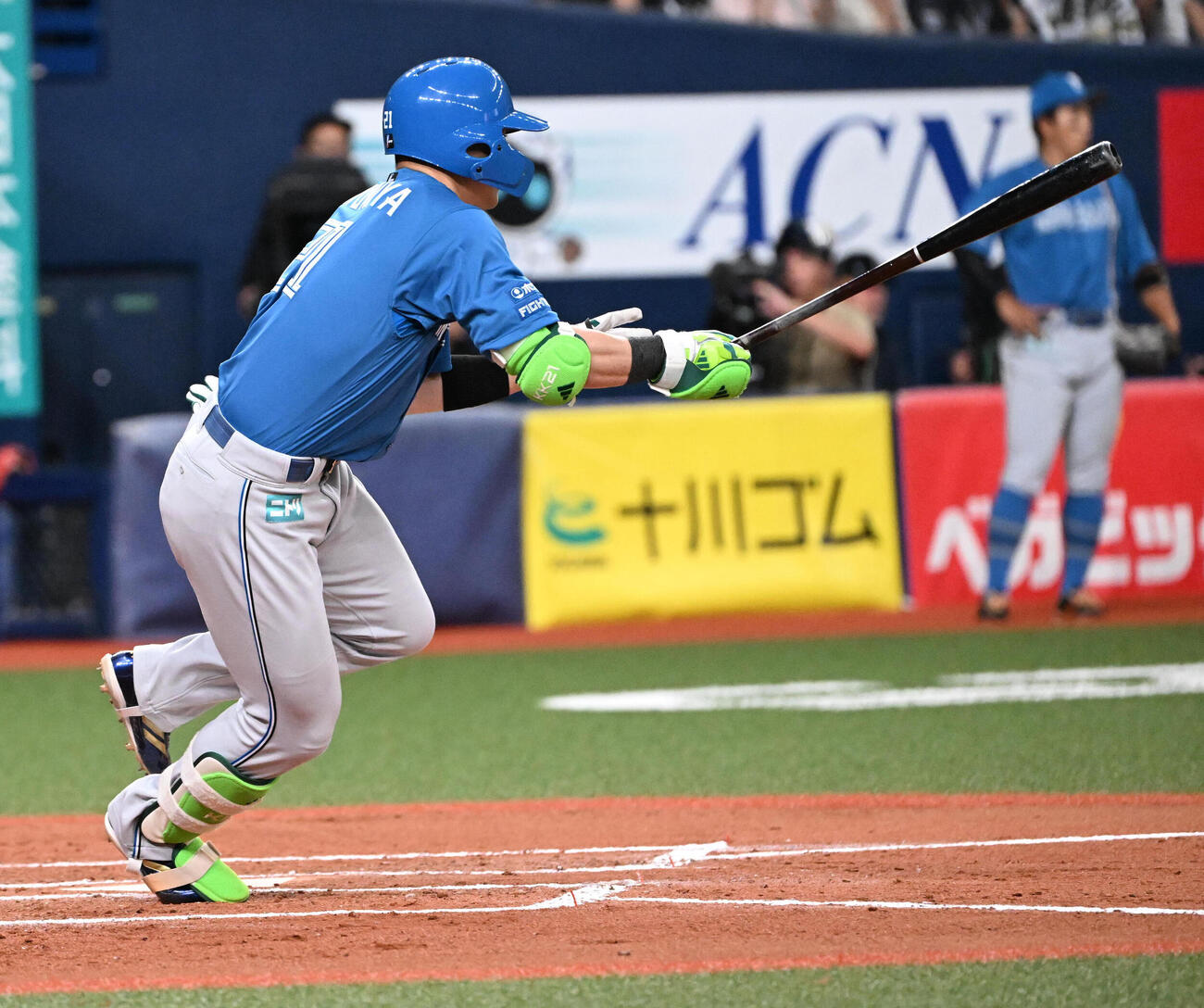 オリックス対日本ハム　7回表日本ハム1死一、三塁、清宮幸太郎は同点の中適時打を放つ（撮影・石井愛子）