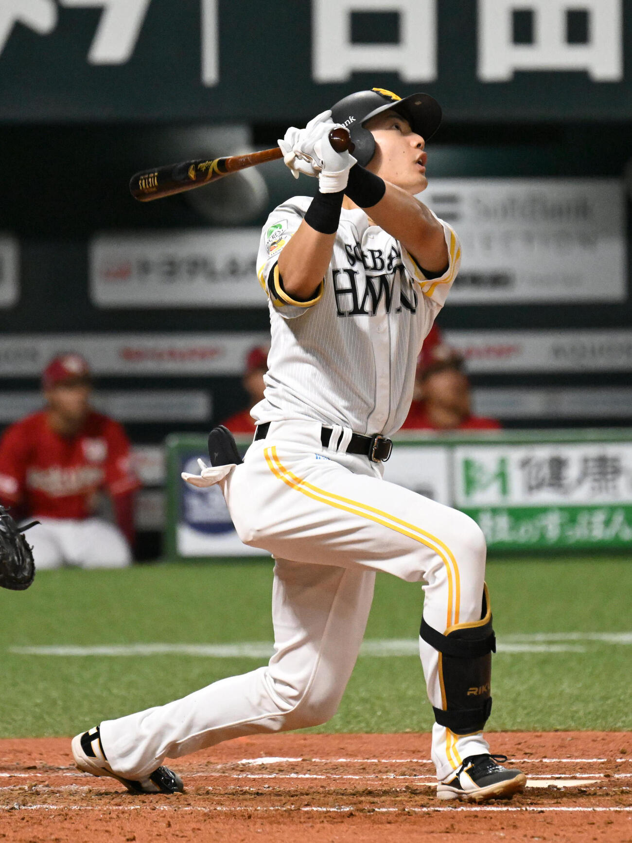 ソフトバンク対楽天　3回裏ソフトバンク1死、渡辺陸は右越えに同点本塁打を放つ（撮影・林敢治）
