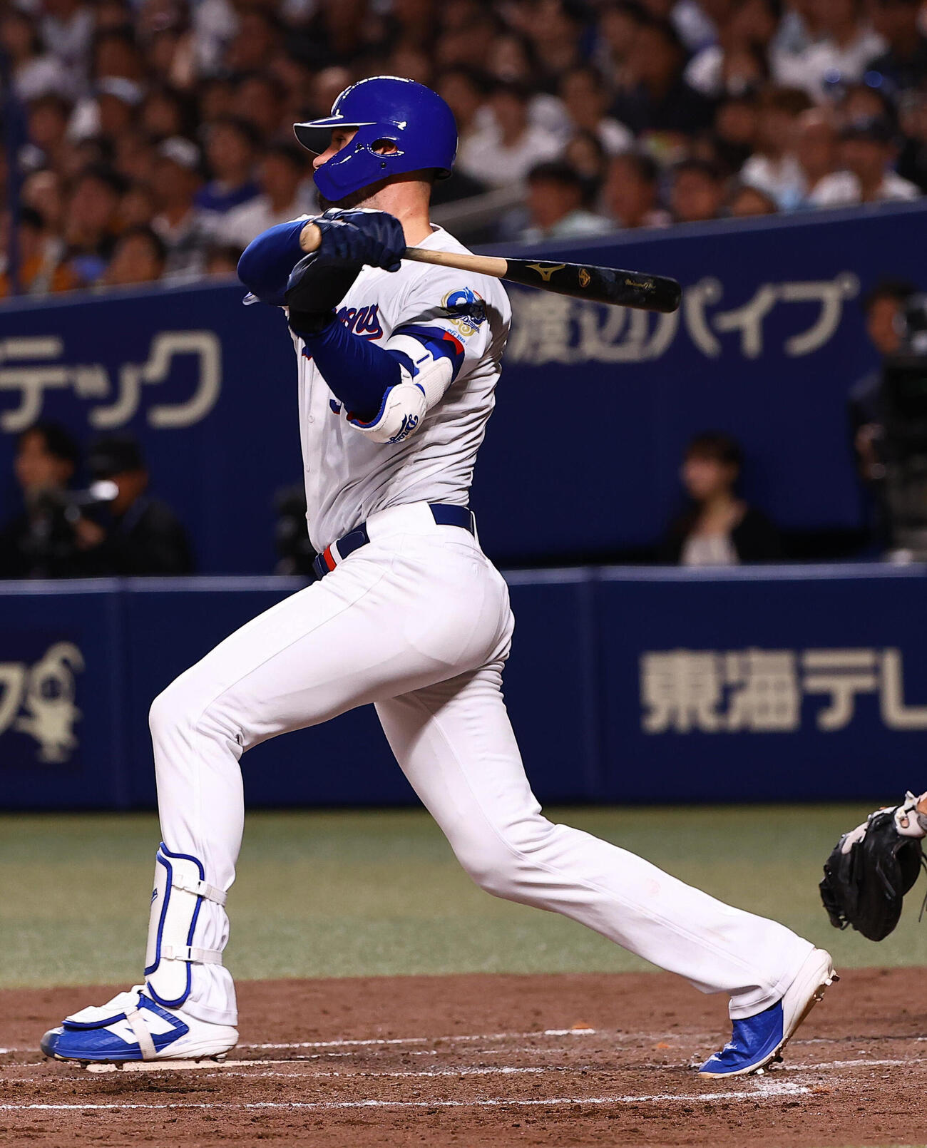 中日対巨人　3回裏中日2死一、三塁、カイル・マラーは適時打を放つ（撮影・上田博志）