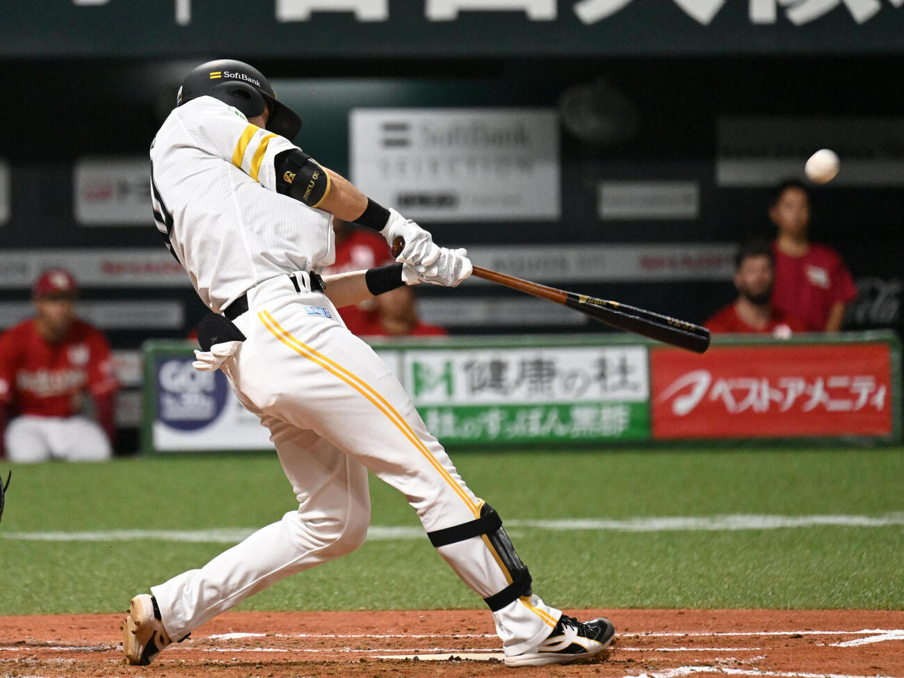 ソフトバンク対楽天　3回裏ソフトバンク1死、渡辺陸は右越えに同点本塁打を放つ（撮影・林敢治）