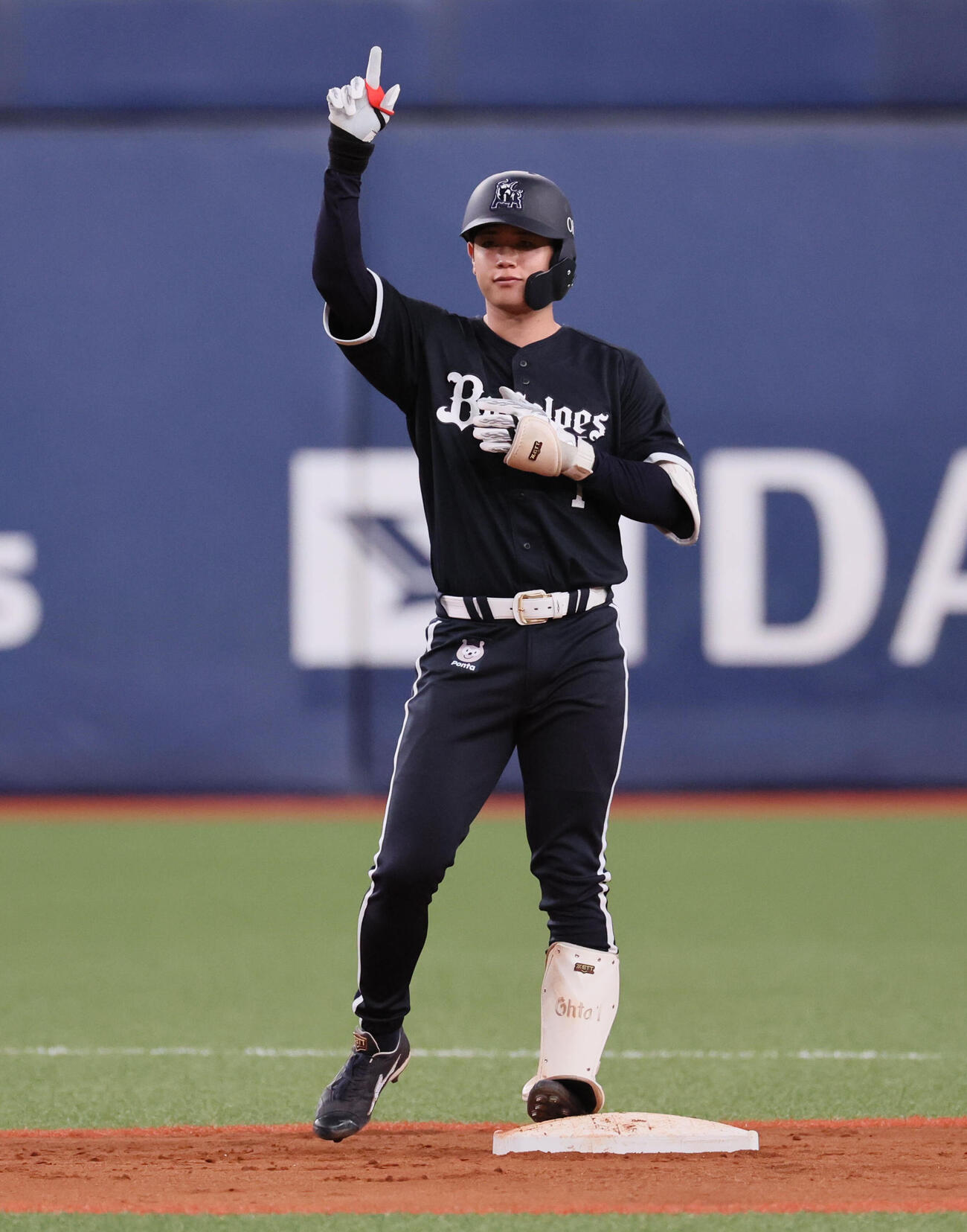 オリックス対日本ハム　6回裏オリックス2死一、三塁、太田椋は適時二塁打を放つ（撮影・宮崎幸一）