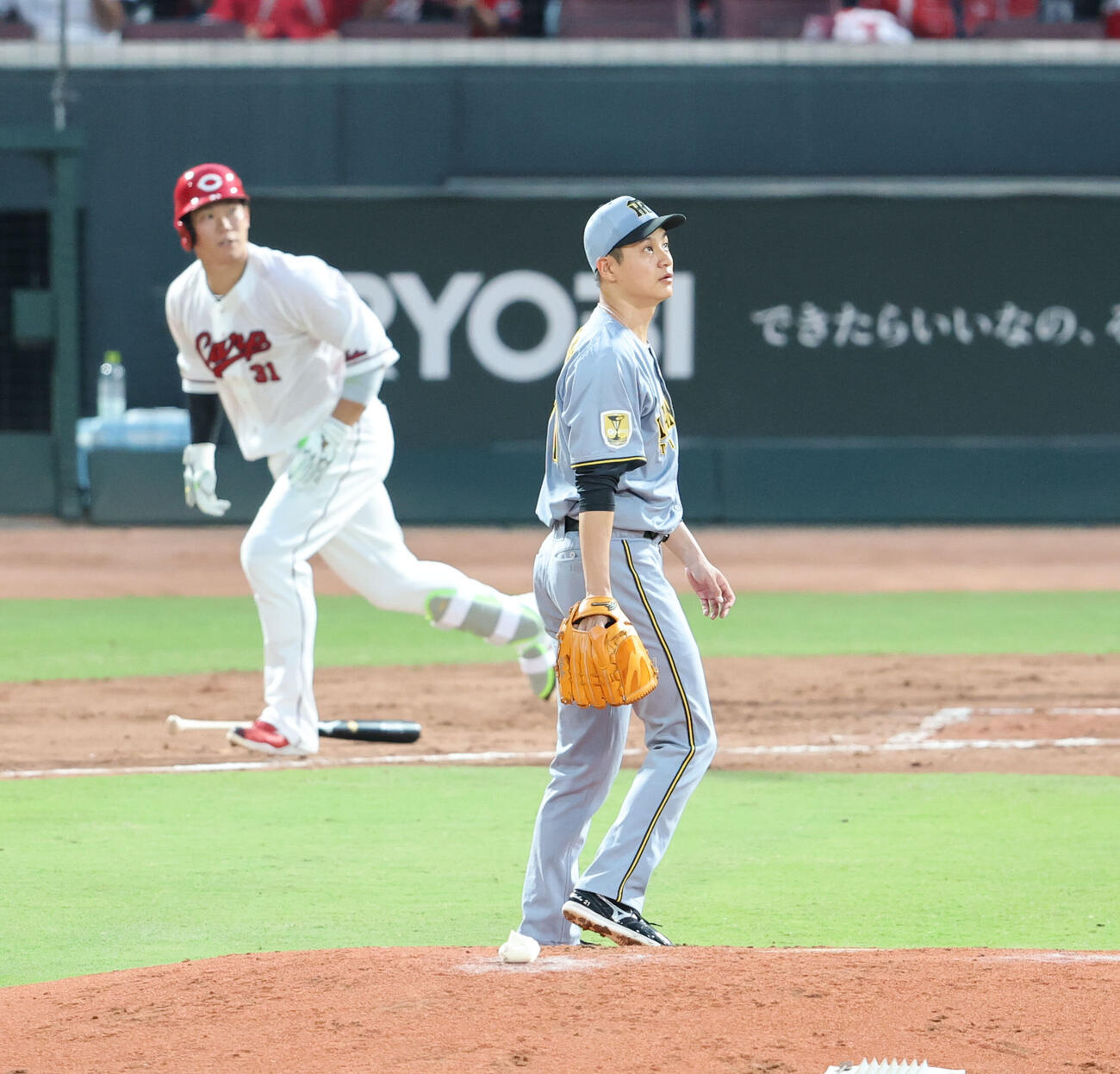 広島対阪神　3回裏広島2死三塁、坂倉将吾に勝ち越しとなる左前適時打を浴びた大竹耕太郎（撮影・梅根麻紀）