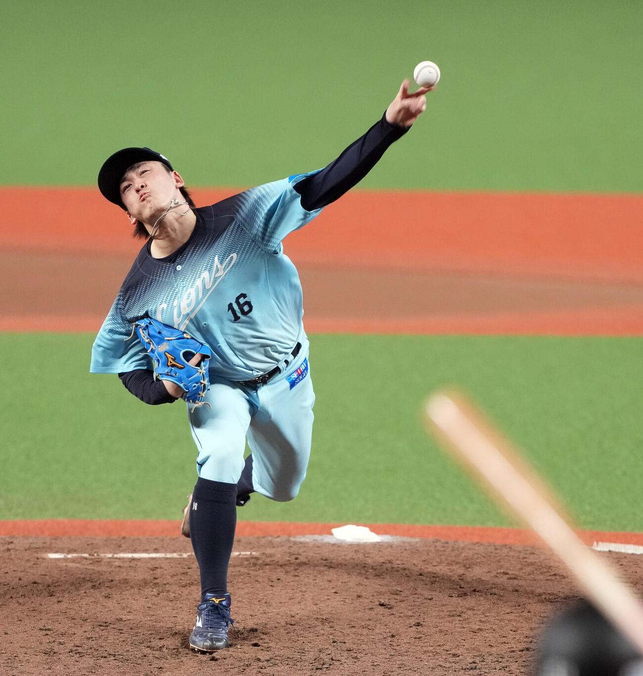 西武対ロッテ　力投する西武の先発隅田知一郎（撮影・たえ見朱実）