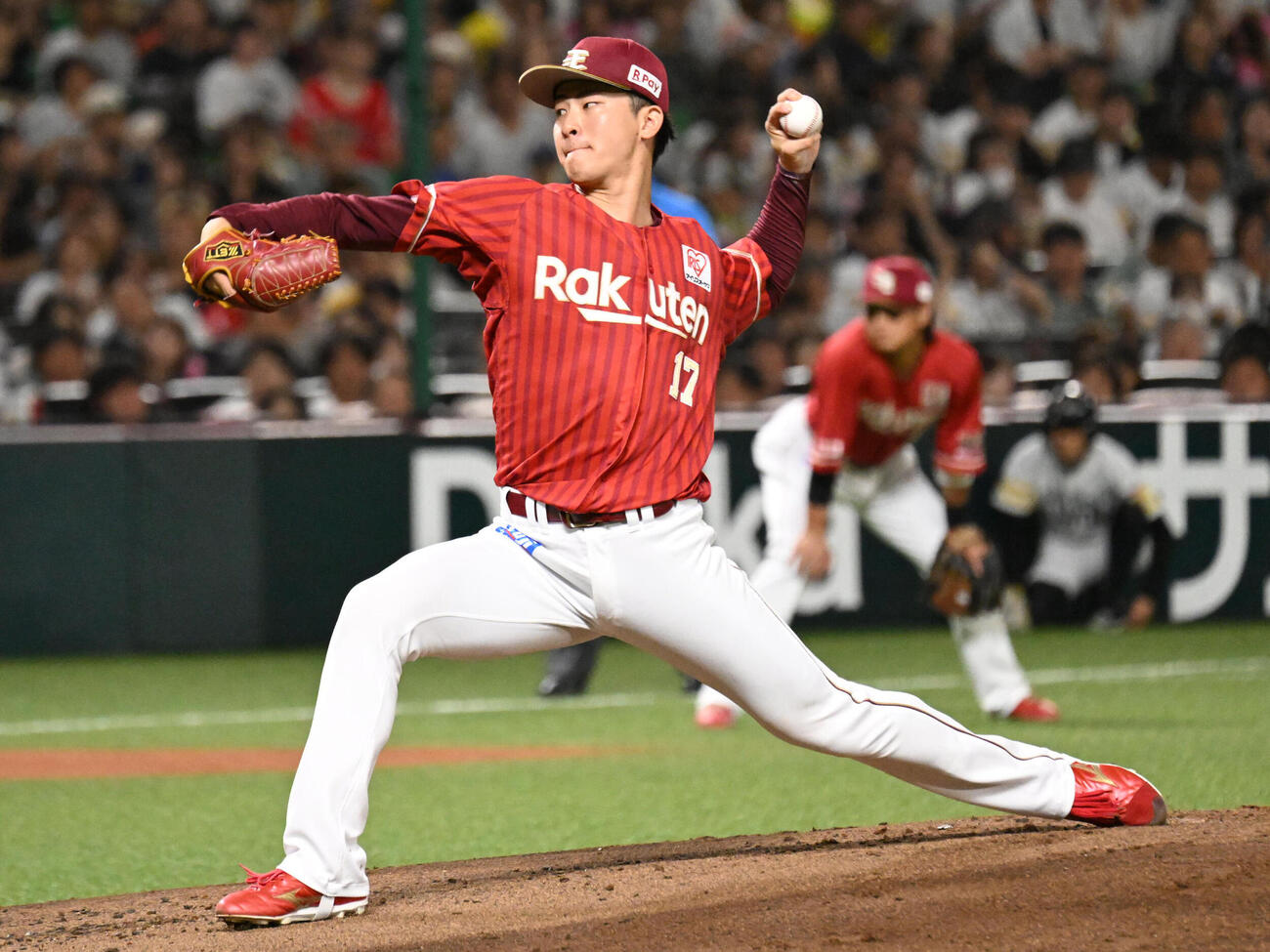 ソフトバンク対楽天　楽天先発の古謝樹（撮影・林敢治）