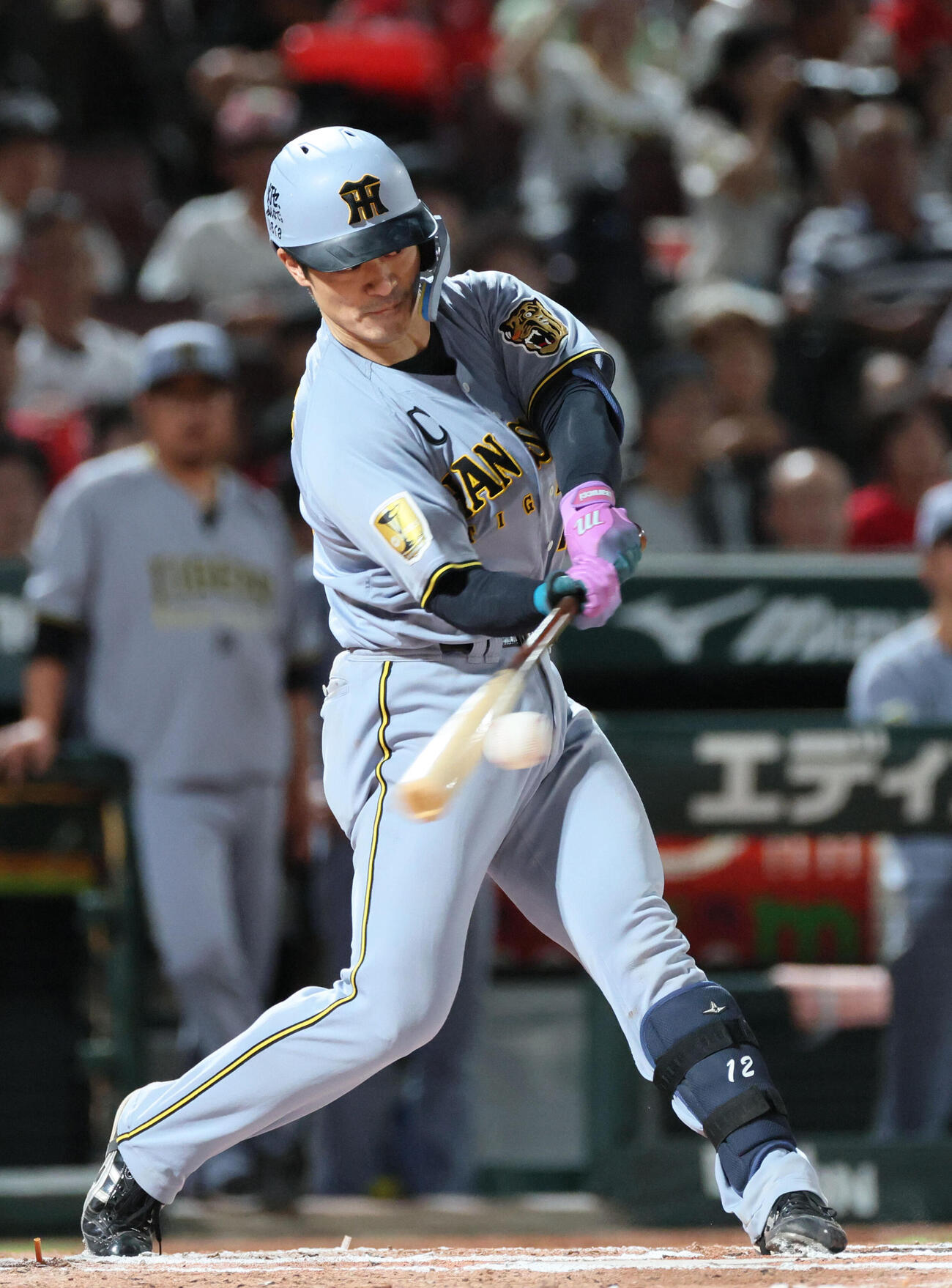 広島対阪神　7回表阪神無死一、三塁、坂本誠志郎は中前適時打を放つ（撮影・加藤孝規）