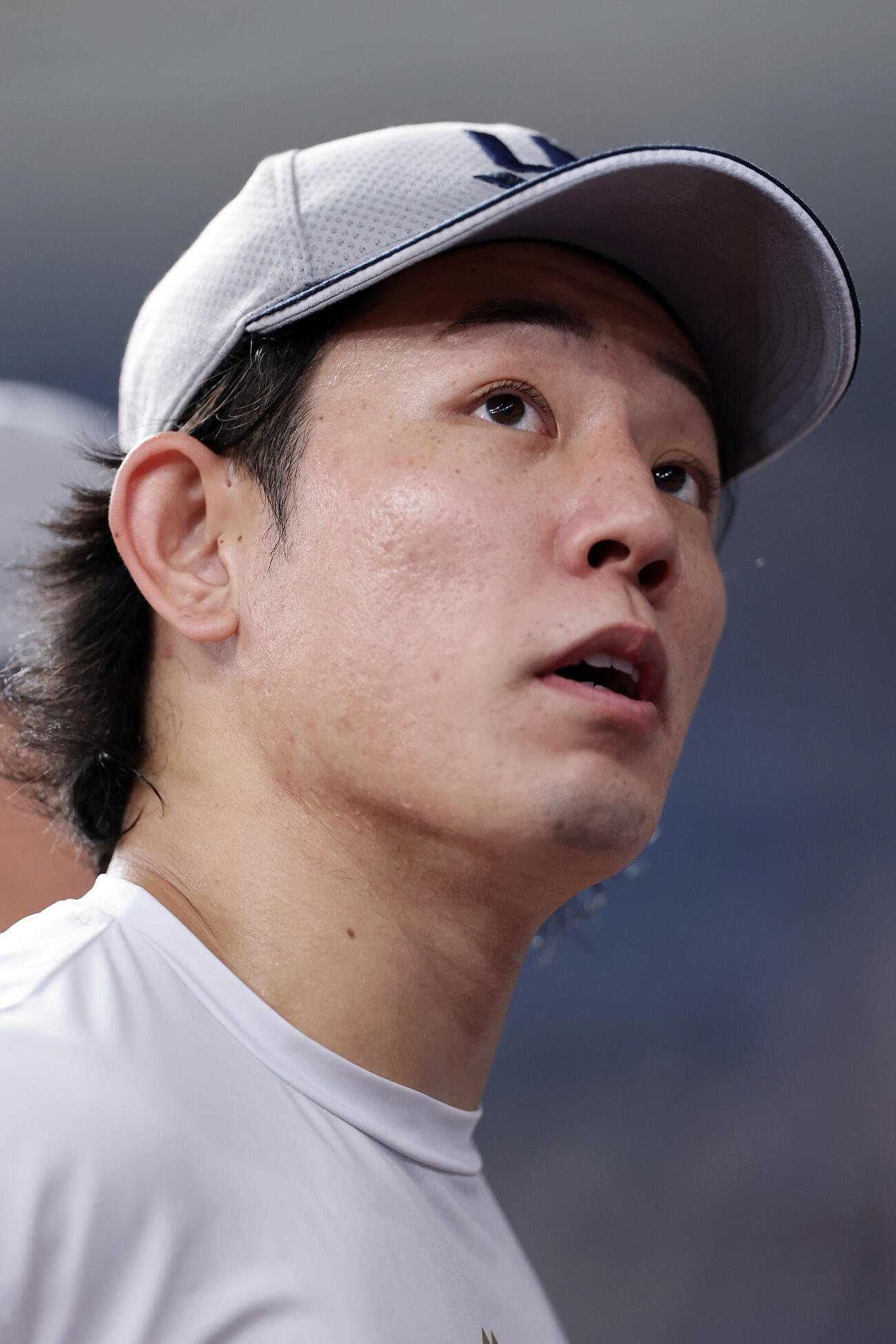 阪神対ヤクルト　試合前練習を終え取材に応じるヤクルト増田珠（撮影・前田充）