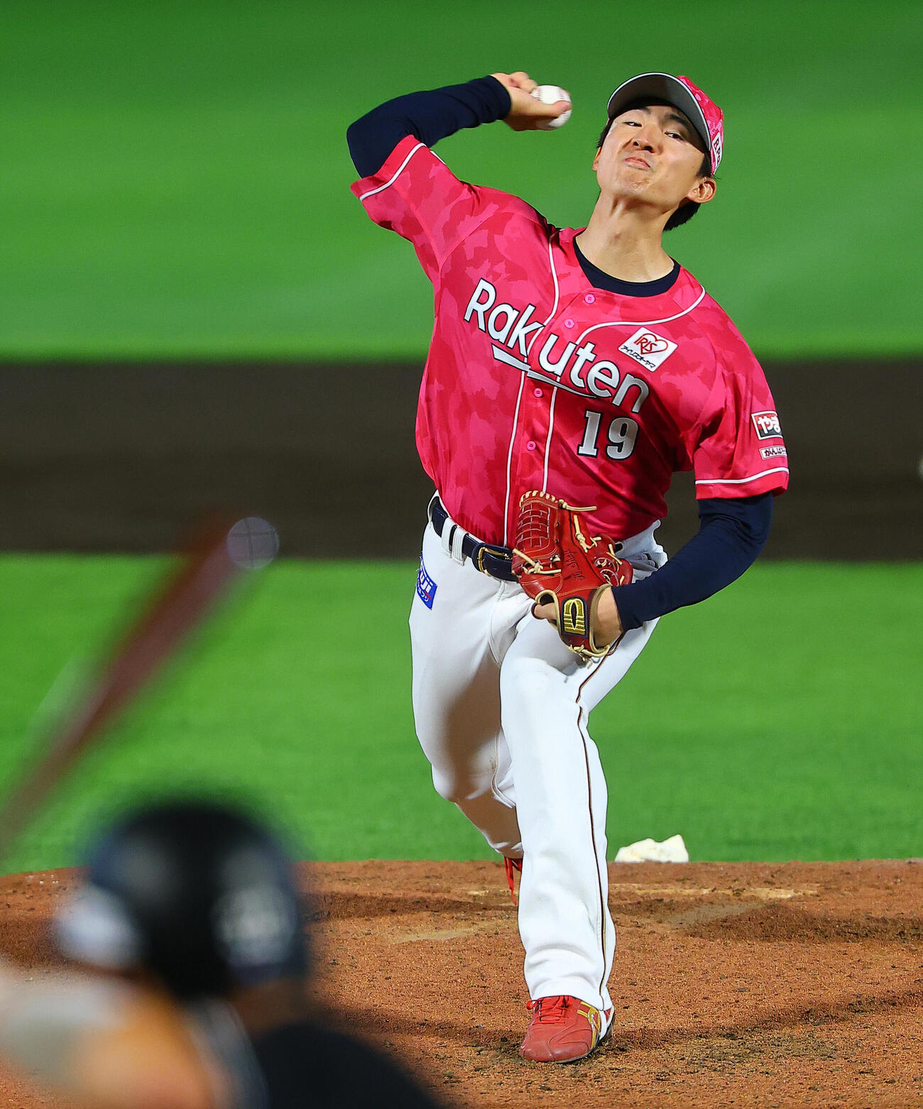 楽天対ロッテ　力投する楽天先発の荘司康誠（撮影・野上伸悟）