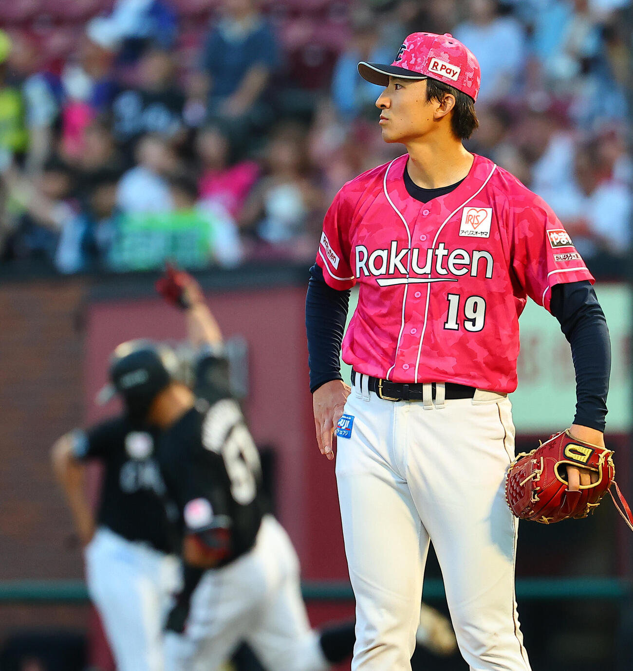 楽天対ロッテ　1回表ロッテ2死一塁、山口航輝に先制2点本塁打を許す荘司康誠（撮影・野上伸悟）