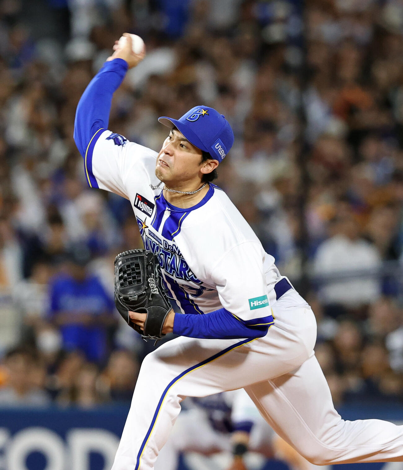 DeNAr対巨人　力投を続けるDeNA尾形崇斗（撮影・浅見桂子）