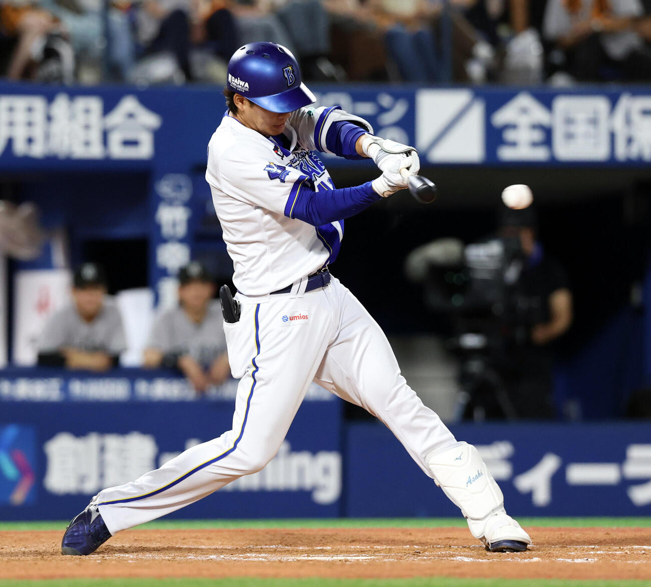 DeNAr対巨人　9回裏DeNA2死満塁、宮下朝陽はサヨナラ打を放つ（撮影・浅見桂子）