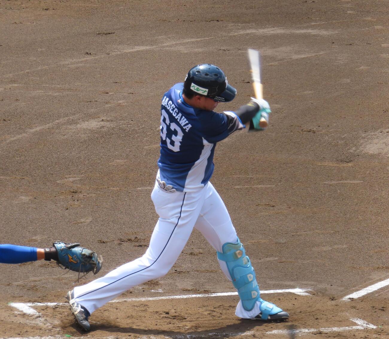 実戦復帰を果たした西武長谷川信哉外野手（撮影・水谷京裕）
