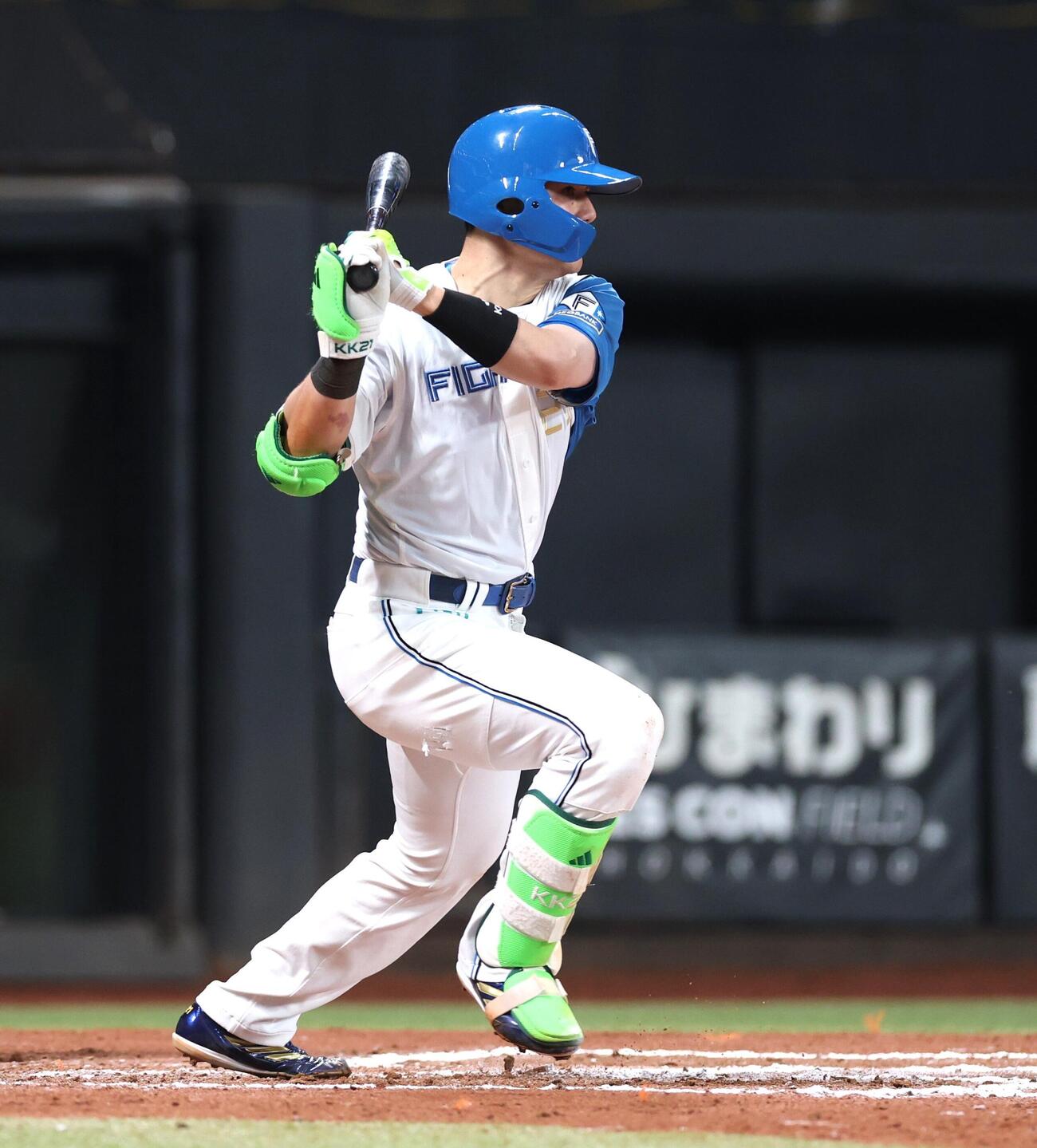 日本ハム対ソフトバンク　10回裏日本ハム1死三塁、サヨナラ打を放つ清宮幸太郎（撮影・黒川智章）