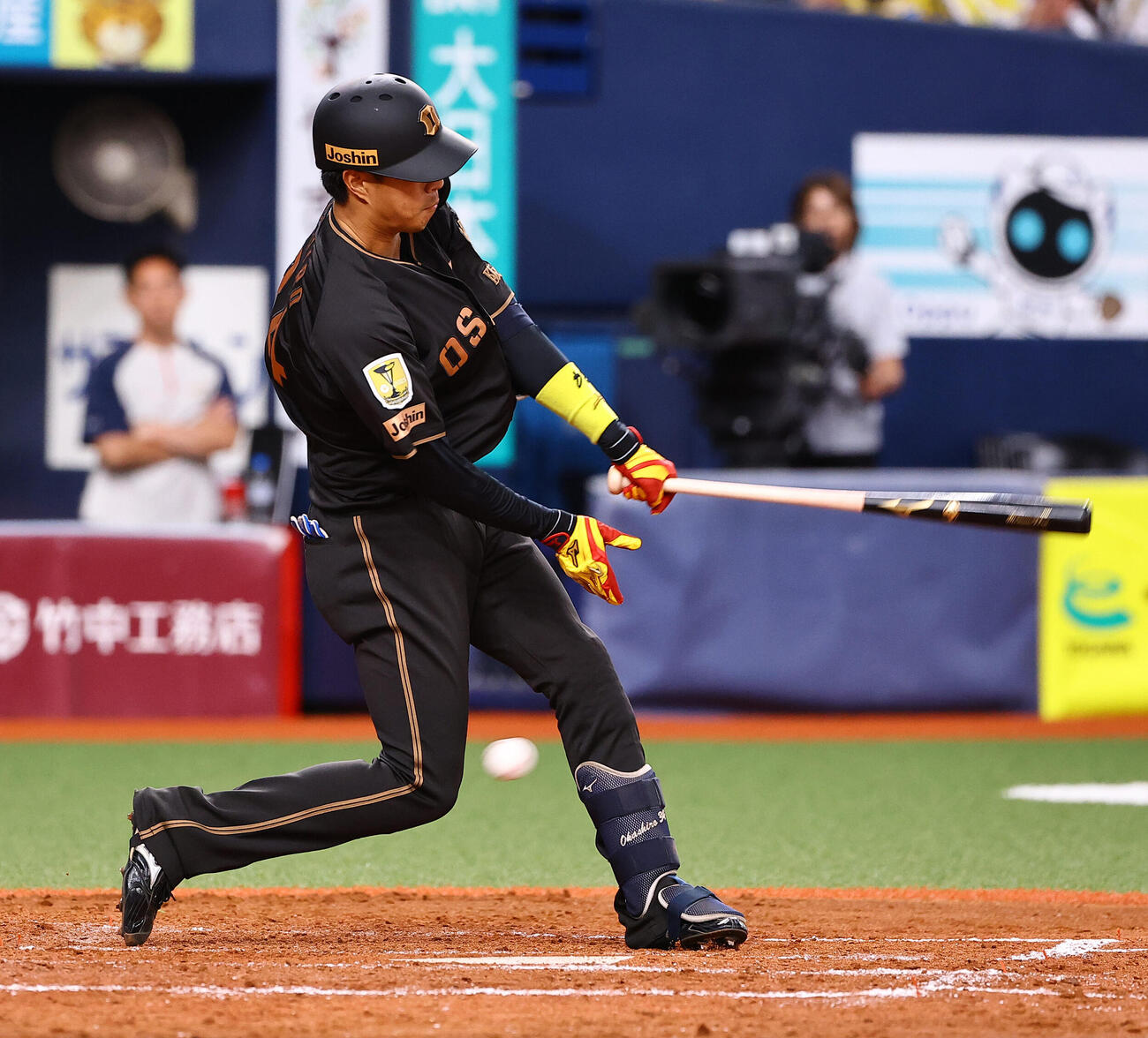 阪神対ヤクルト　5回裏阪神1死二、三塁、岡城快生は三振に倒れる（撮影・上田博志）