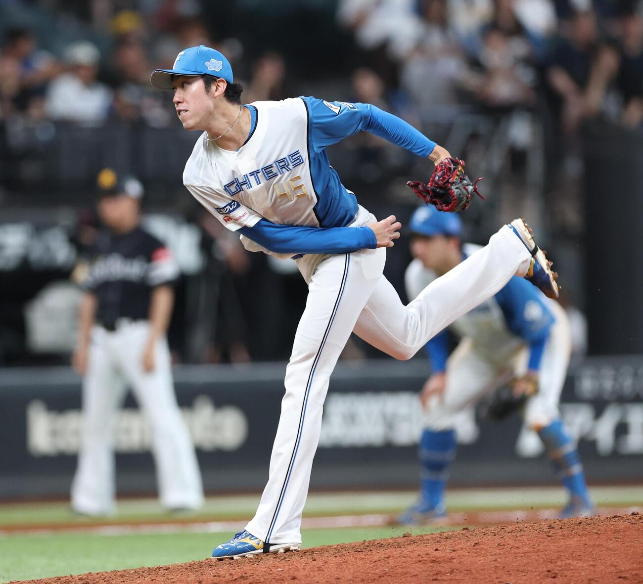 日本ハム対ソフトバンク　10回に登板の福島蓮（撮影・黒川智章）
