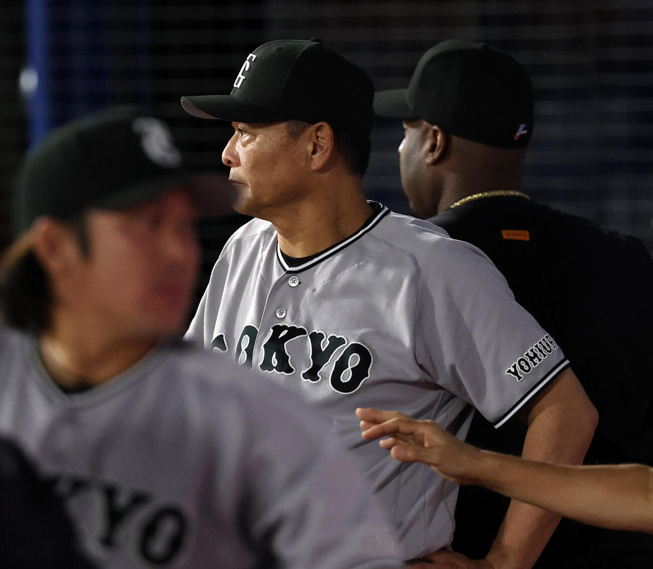 DeNA対巨人　打線が湿り厳しい表情の巨人橋上秀樹監督代行（撮影・浅見桂子）