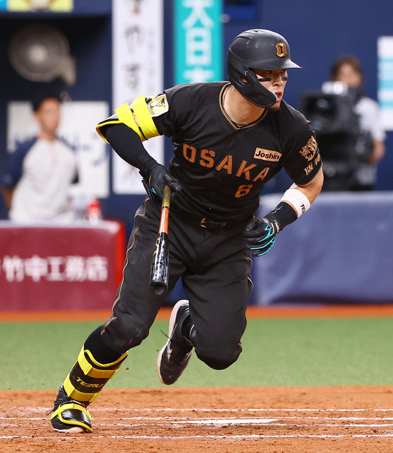 阪神対ヤクルト　9回裏阪神無死三塁、佐藤輝明は同点適時打を放つ（撮影・上田博志）