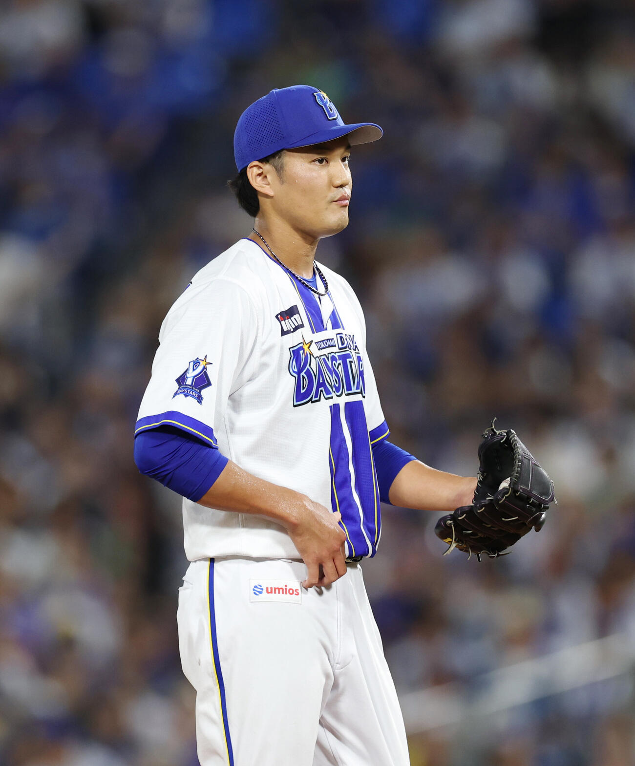 DeNA対巨人　3回表無死一塁、2人連続で四球を出しピンチを迎える藤浪晋太郎（撮影・増田悦実）