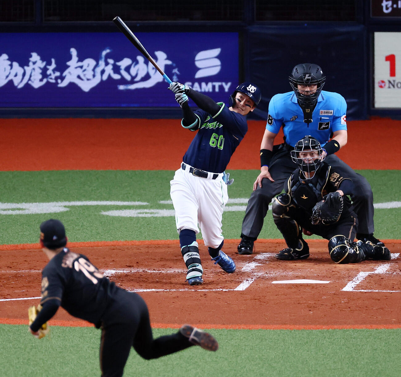 阪神対ヤクルト　3回表ヤクルト1死、武岡龍世は右越えソロ本塁打を放つ。投手下村海翔..（撮影・加藤哉）