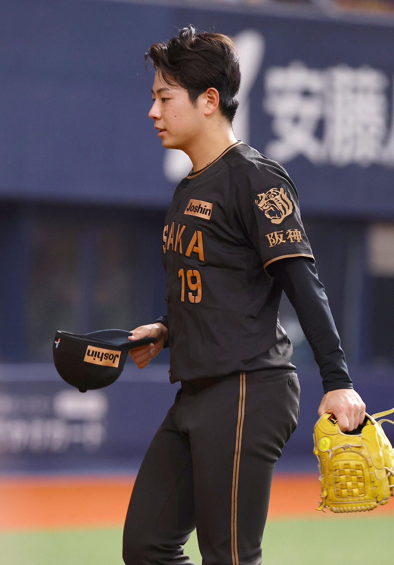 阪神対ヤクルト　勝ち越しを許した下村海翔は6回途中で降板する（撮影・上田博志）