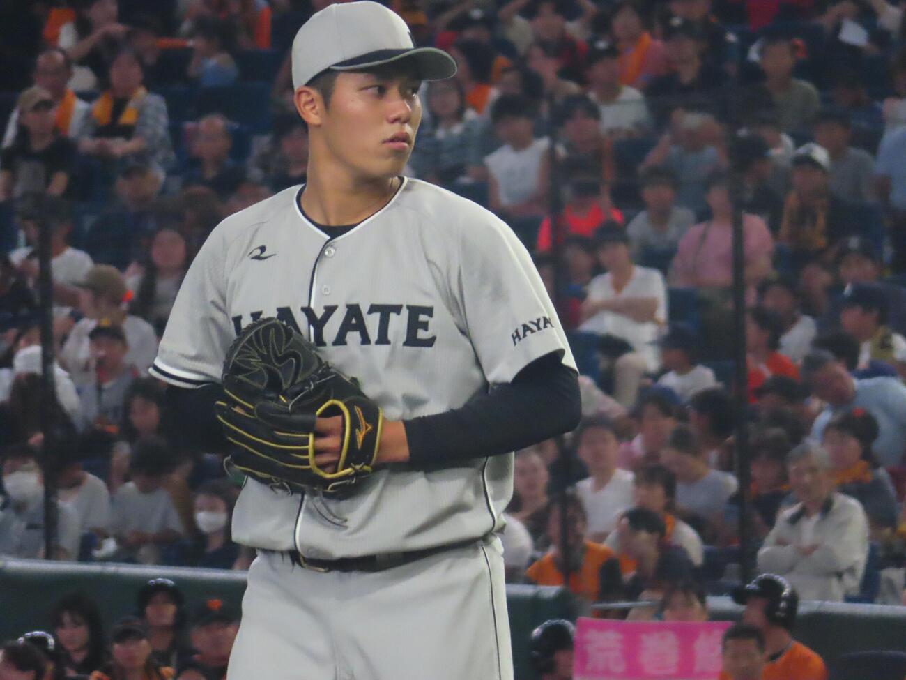 巨人対ハヤテ　先発し力投するハヤテ堀江正太郎（撮影・北村健龍）