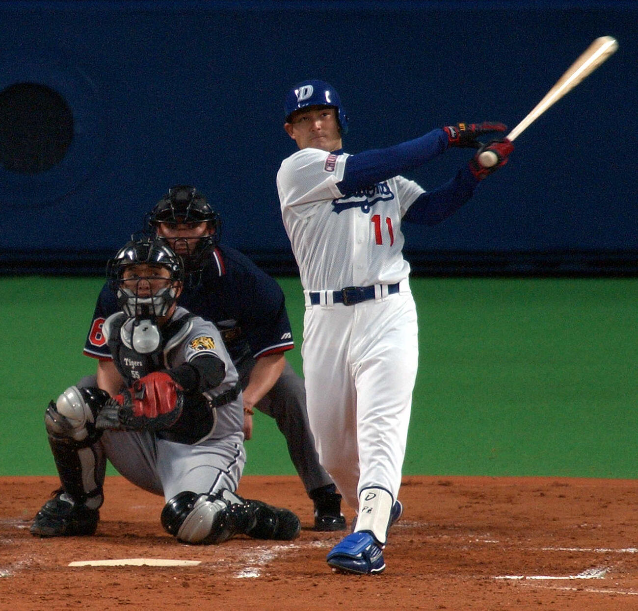 02年、ナゴヤドームで本塁打を放つ川上憲伸