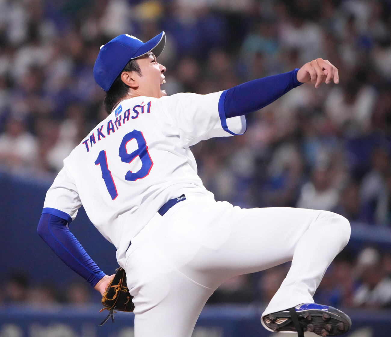 中日対ヤクルト　5回表、力投しほえる中日先発の高橋宏斗（撮影・森本幸一）