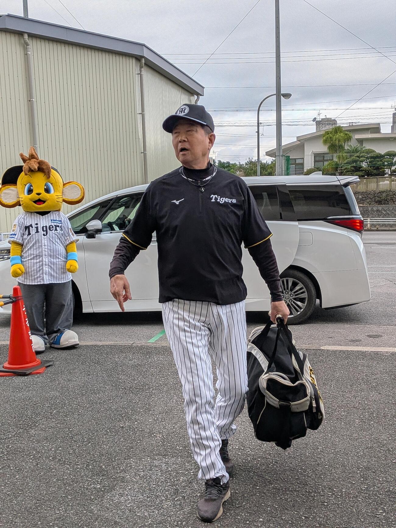阪神平田2軍監督（2026年2月撮影）
