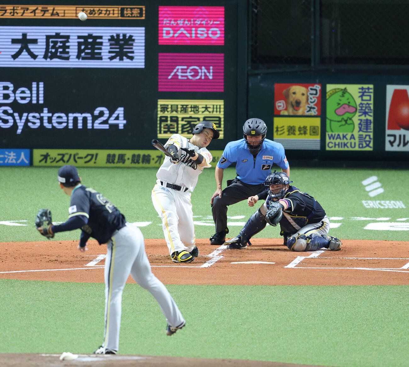 ソフトバンク対オリックス　1回裏ソフトバンク2死、近藤健介は右越えに先制本塁打を放つ（撮影・梅根麻紀）