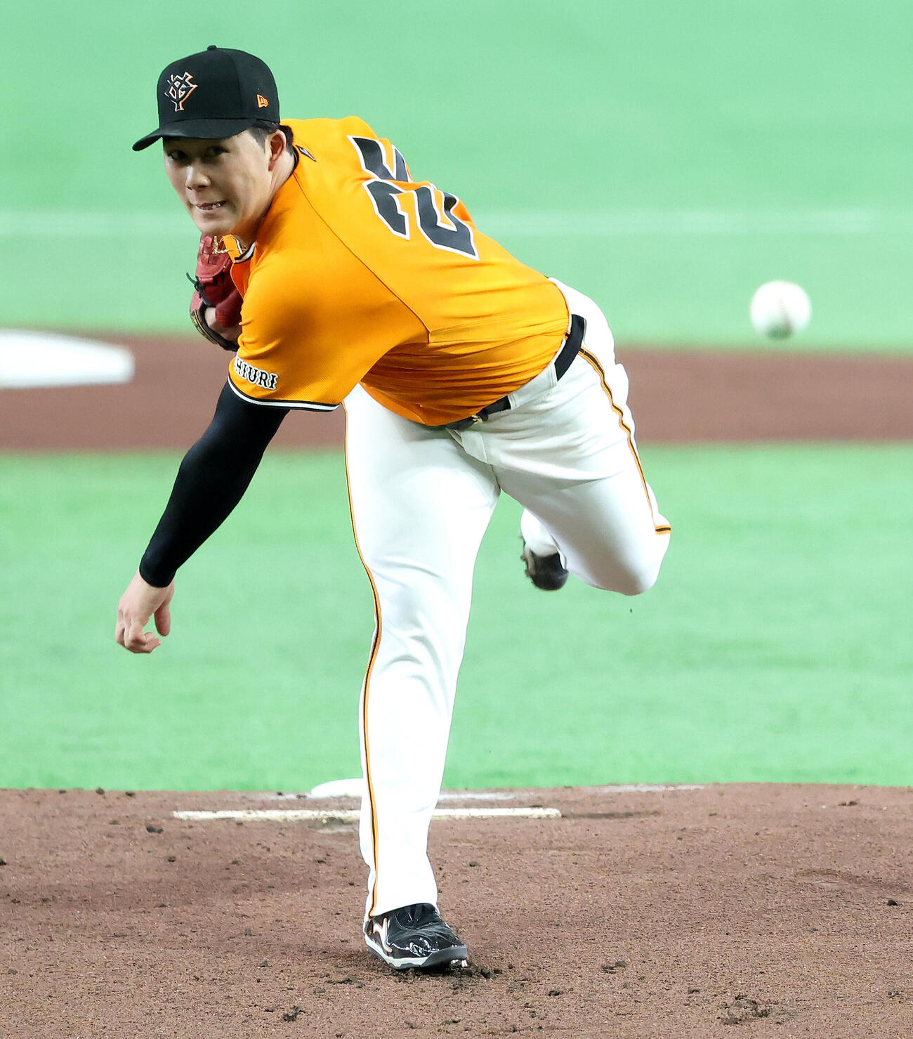 巨人対広島　先発登板で力投する巨人代木大和（撮影・河田真司）