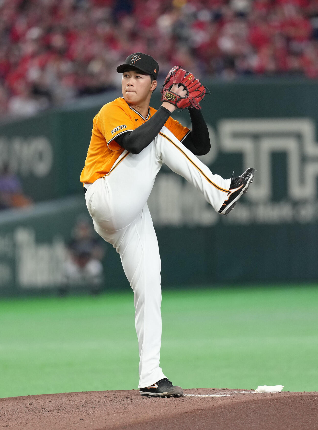 巨人対広島　巨人先発の代木大和（撮影・足立雅史）