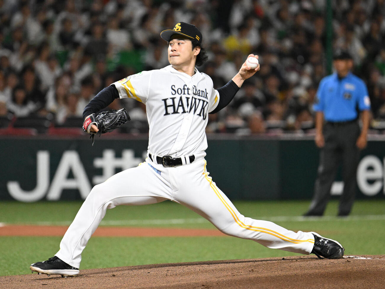 ソフトバンク対オリックス　ソフトバンク先発の松本晴（撮影・林敢治）