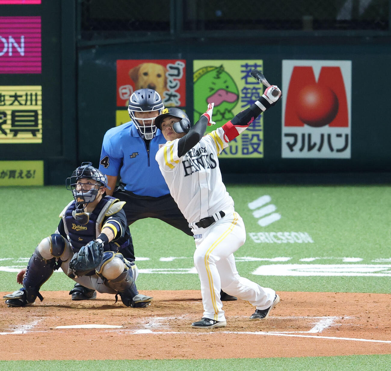 ソフトバンク対オリックス　8回裏ソフトバンク無死、今宮健太は中前打を放つ（撮影・梅根麻紀）