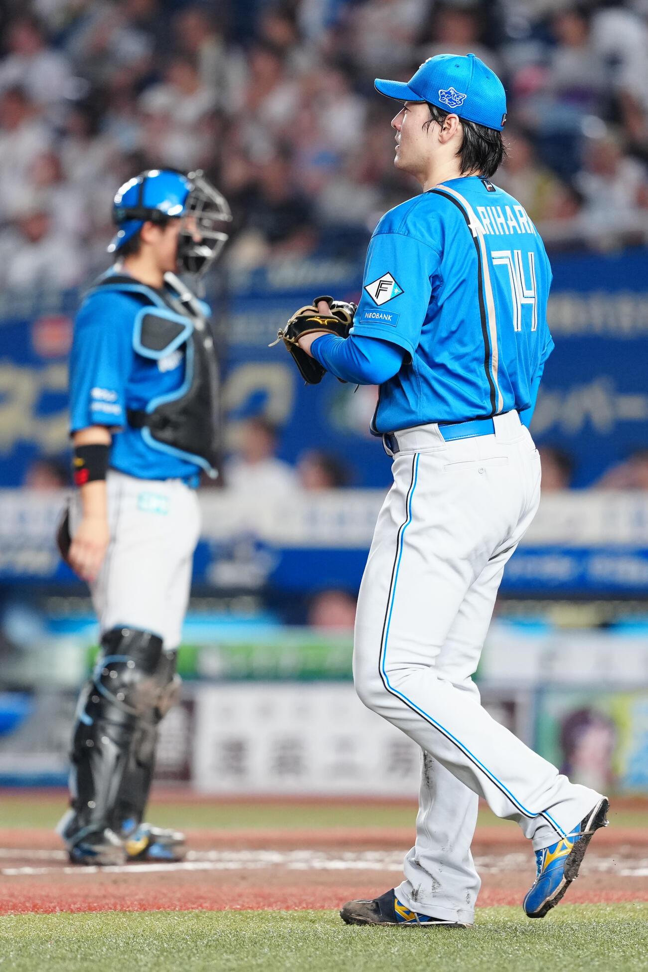ロッテ対日本ハム　6回裏ロッテ2死一、二塁、小川龍成に適時二塁打を浴びた有原航平（撮影・江口和貴）