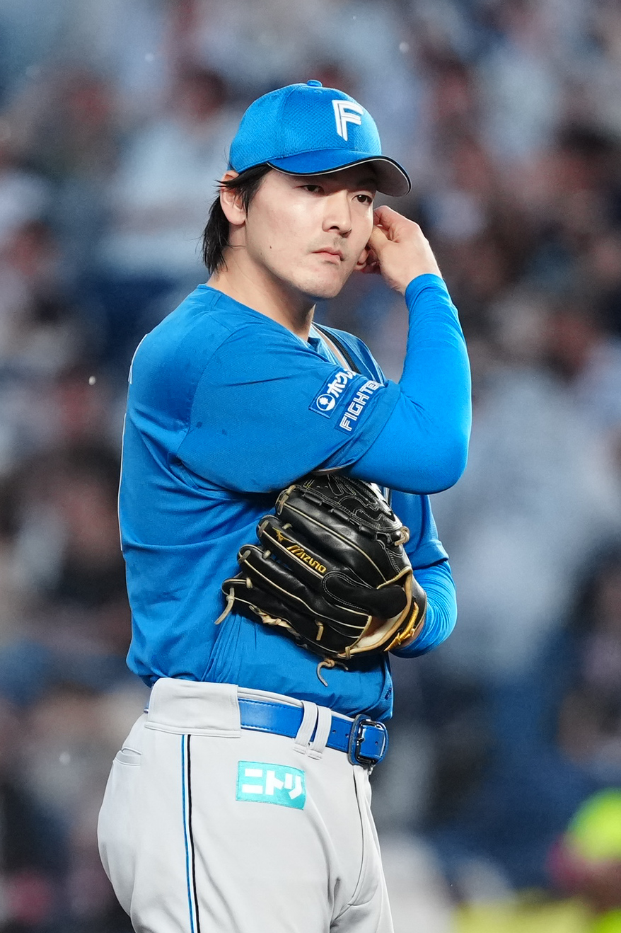ロッテ対日本ハム　1回裏ロッテ無死、藤原恭大に先頭打者本塁打を浴びた有原航平（撮影・江口和貴）