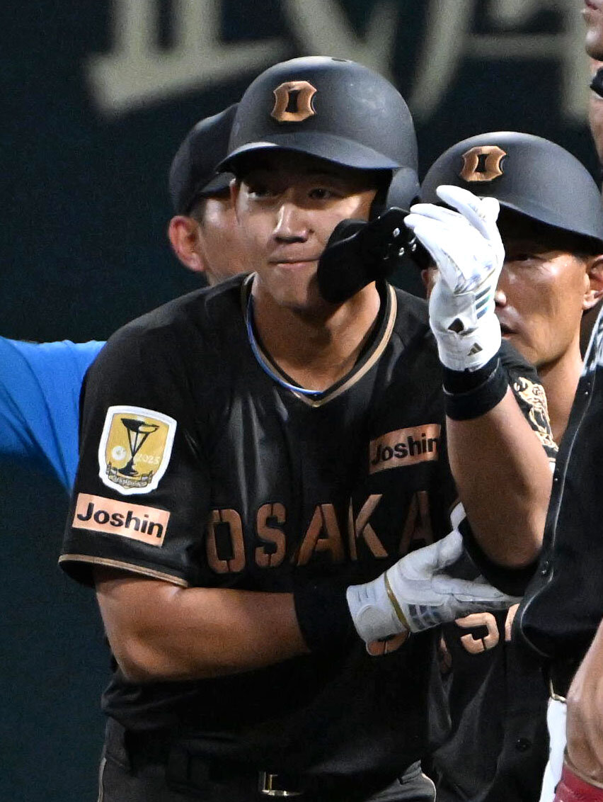 阪神対ソフトバンク　2回裏阪神2死三塁、立石正広は勝ち越し適時打を放つ（撮影・石井愛子）