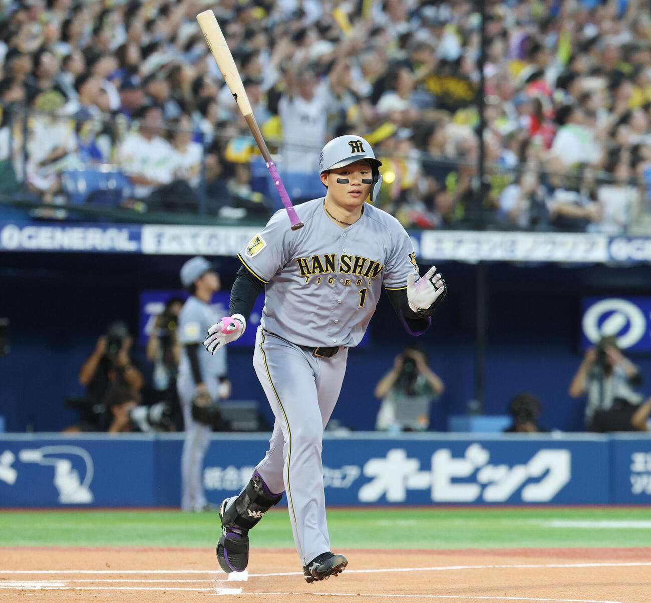 DeNA対阪神　1回表阪神2死、本塁打を放つ森下翔太（撮影・宮地輝）