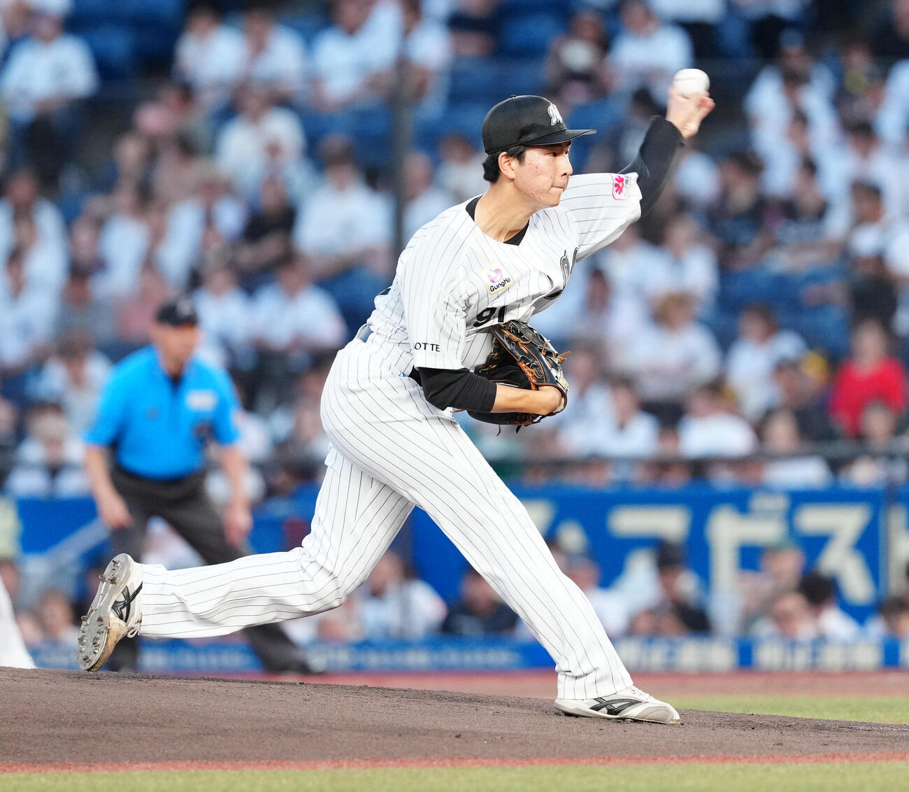 ロッテ対ソフトバンク　先発し力投するロッテ吉川悠斗（撮影・鈴木みどり）