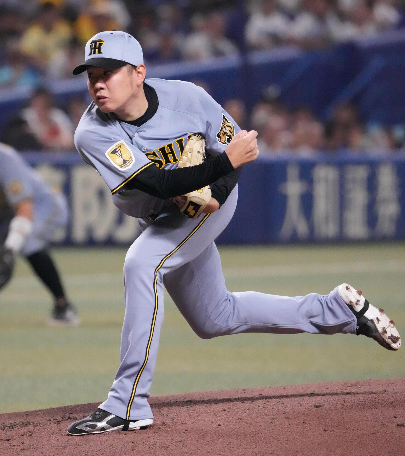中日対阪神　1回裏、登板する阪神先発の西勇輝（撮影・森本幸一）