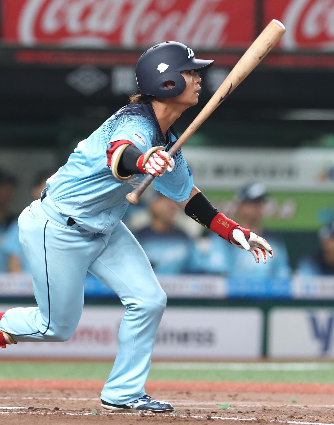 西武対日本ハム　5回裏西武1死一塁、適時三塁打を放つ仲田慶介（撮影・黒川智章）