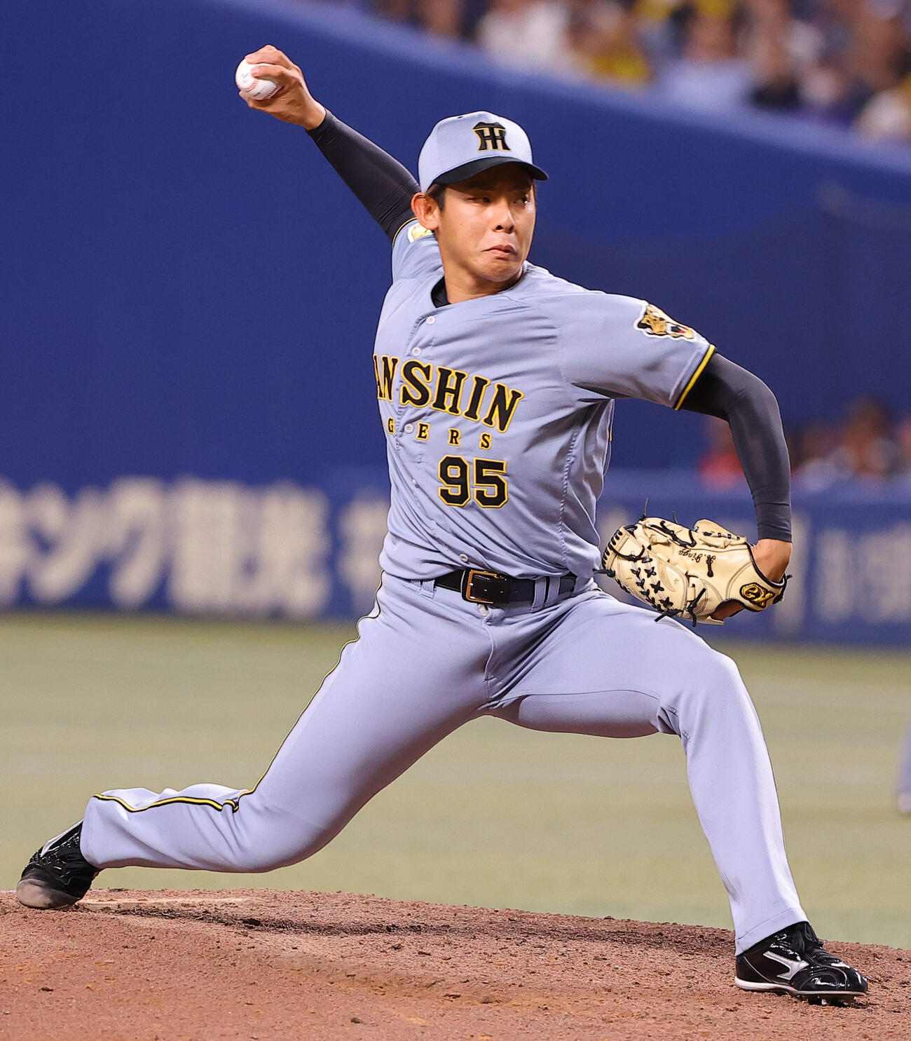 中日対阪神　阪神2番手の神宮僚介（撮影・上田博志）