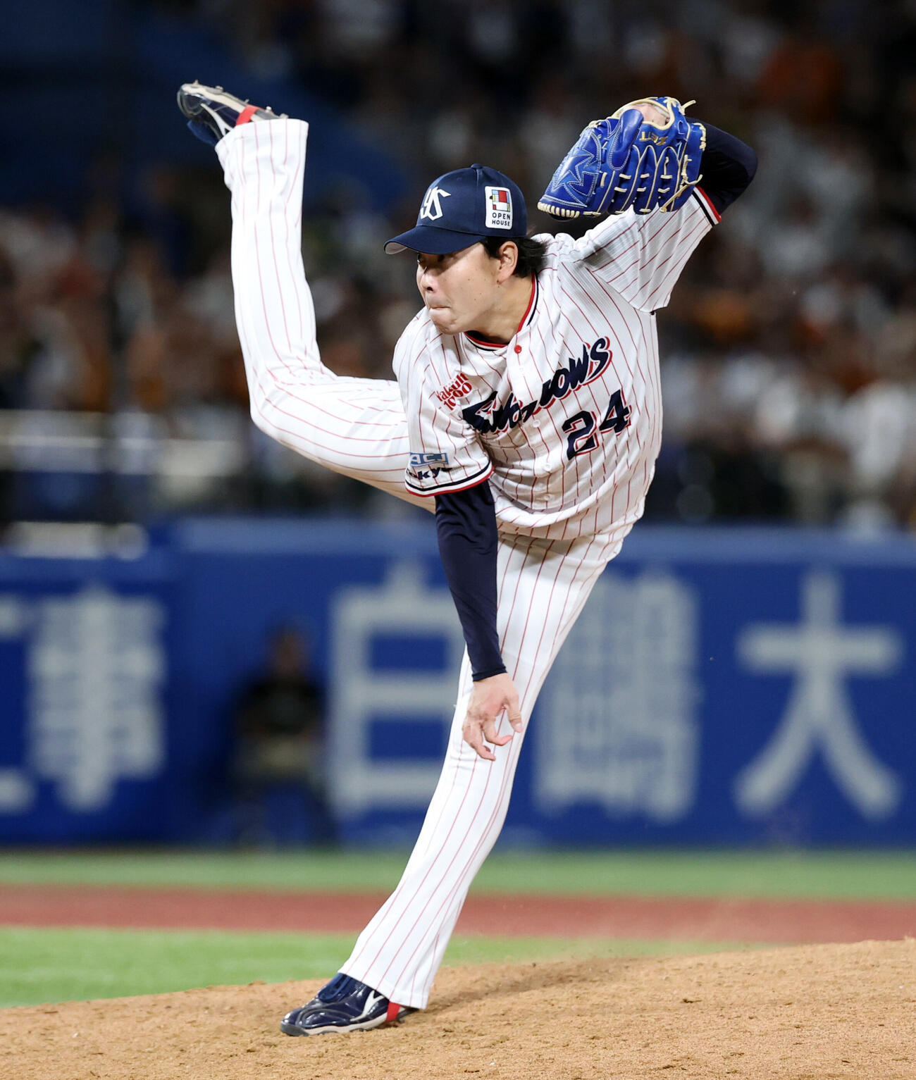 ヤクルト対巨人　8回表巨人2死一塁の場面で登板した星知弥（撮影・浅見桂子）