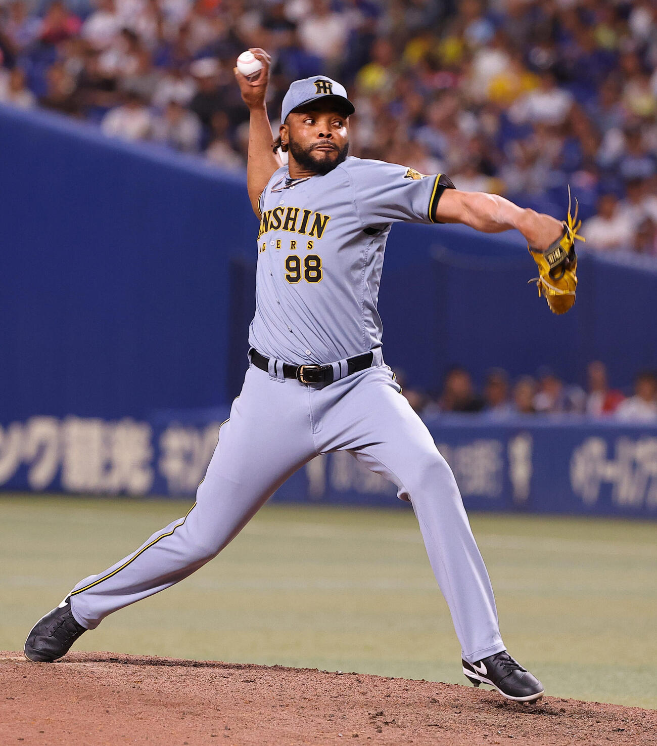 中日対阪神　阪神5番手のラファエル・ドリス（撮影・上田博志）