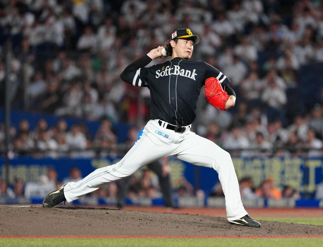 ロッテ対ソフトバンク　9回裏から4番手で登板したソフトバンク杉山一樹（撮影・鈴木みどり）