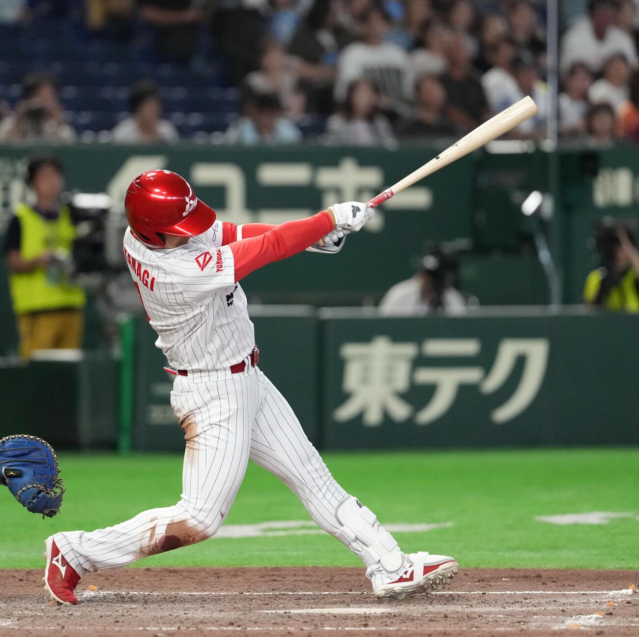 日本製鉄瀬戸内対三菱重工East 5回裏三菱重工East1死一、二塁、2点適時二塁打を放つ小栁卓也（撮影・小島史椰）