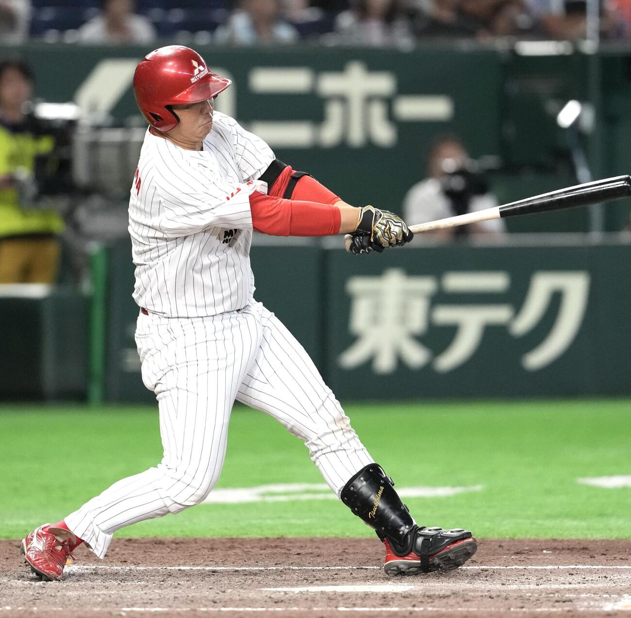 日本製鉄瀬戸内対三菱重工East 4回裏三菱重工East2死一、二塁、左前適時打を放つ対馬和樹（撮影・小島史椰）