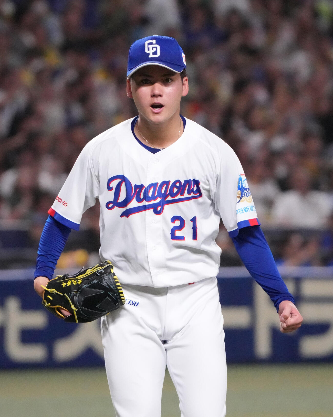 中日対阪神　7回表阪神2死満塁、佐藤輝明を遊飛に打ちとり拳を握る金丸夢斗（撮影・森本幸一）
