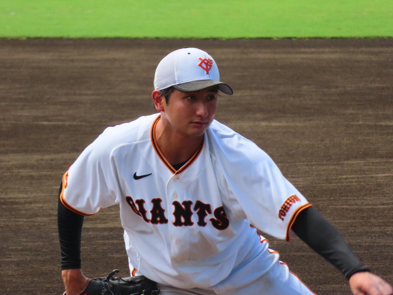 巨人練習　ライブBPに登板する横川凱