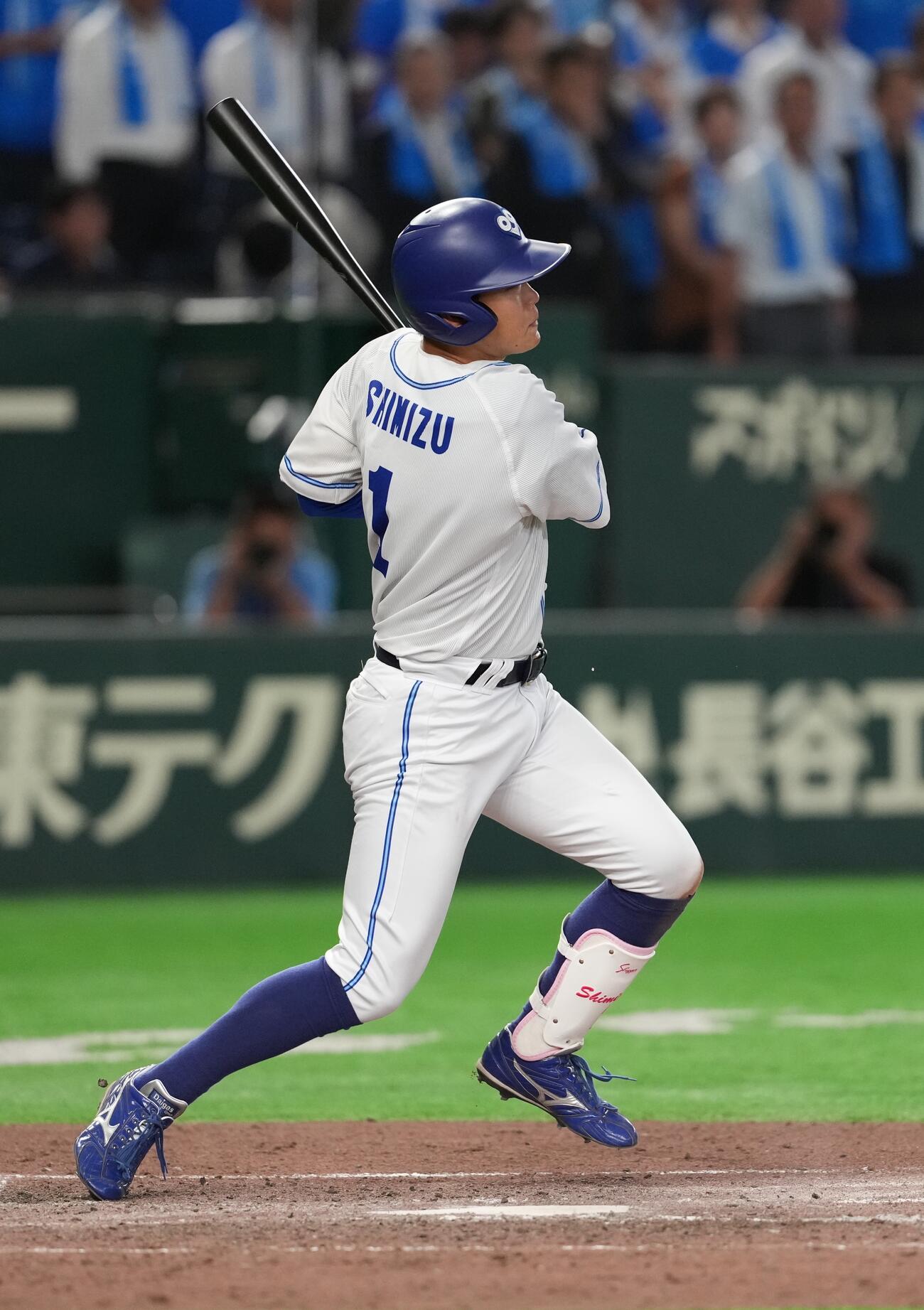 JR西日本対大阪ガス　9回裏大阪ガス2死満塁、逆転サヨナラ満塁本塁打を放つ清水聖也（撮影・小島史椰）